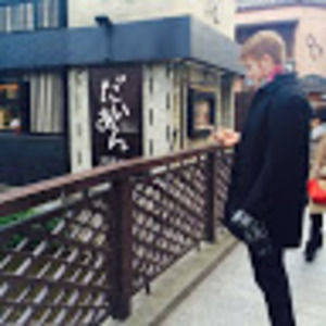 Meet your Posher, Hunter